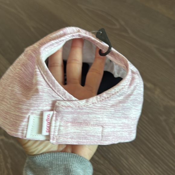 NWT! Women’s ponyflo active running lightweight hat cap. Adjustable strap. - Picture 5 of 5